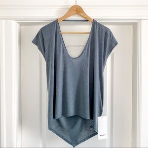 LULULEMON Playful Practice SS - size 6, Solar Grey